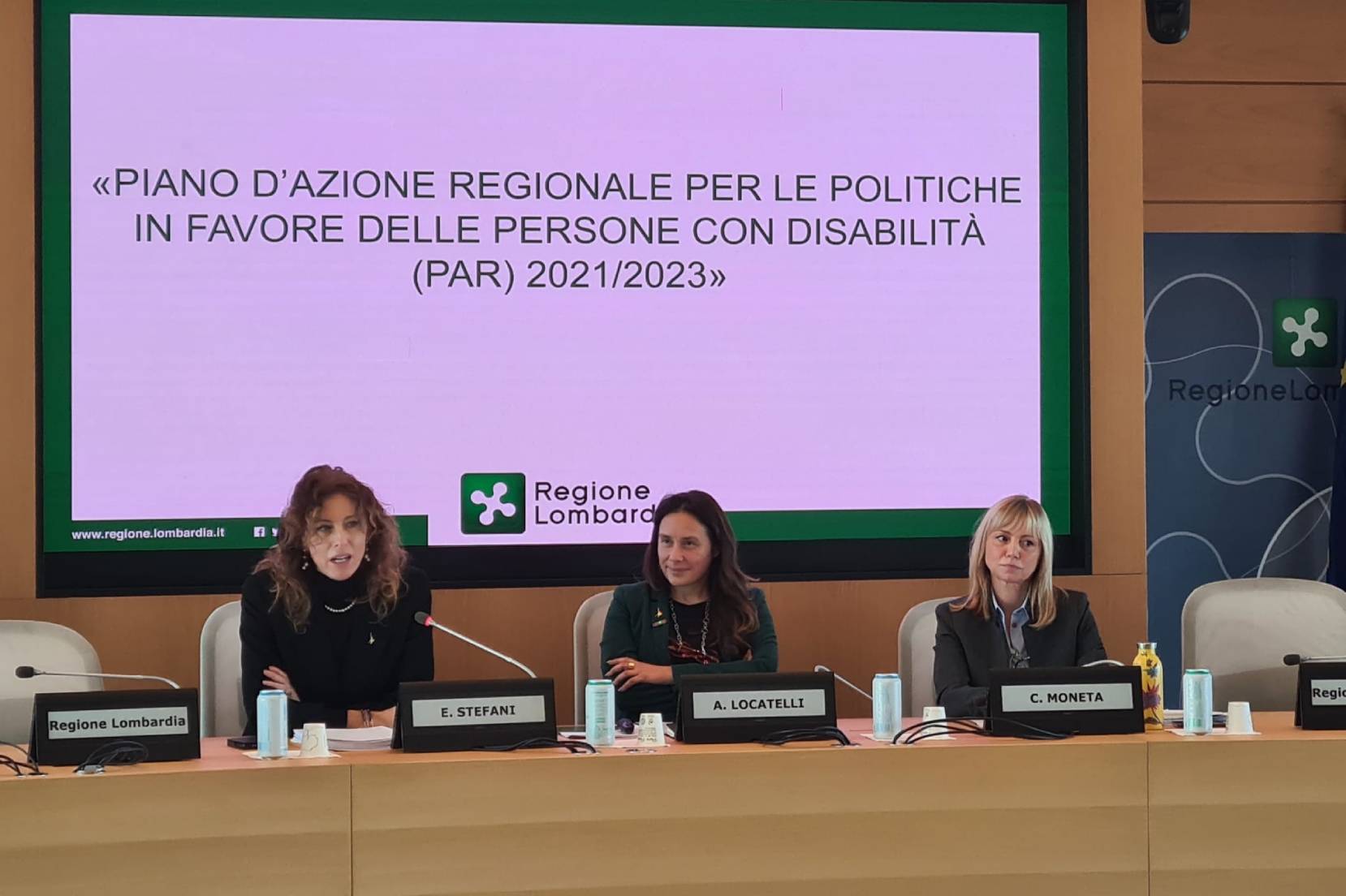 Da sinistra a destra, l'assessore regionale Alessandra Locatelli, il ministro per le disabilità Erika Stefani, il direttore generale Claudia Moneta